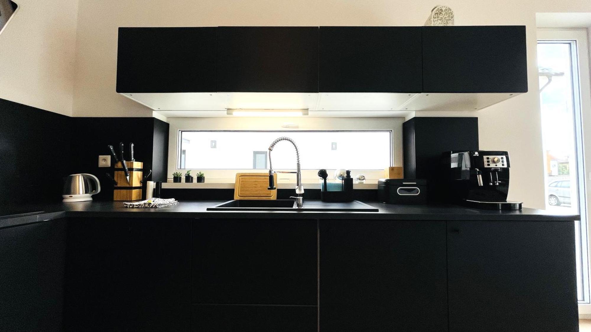 House Flow, 3 Room, Free 2 Parking 브라티슬라바 외부 사진