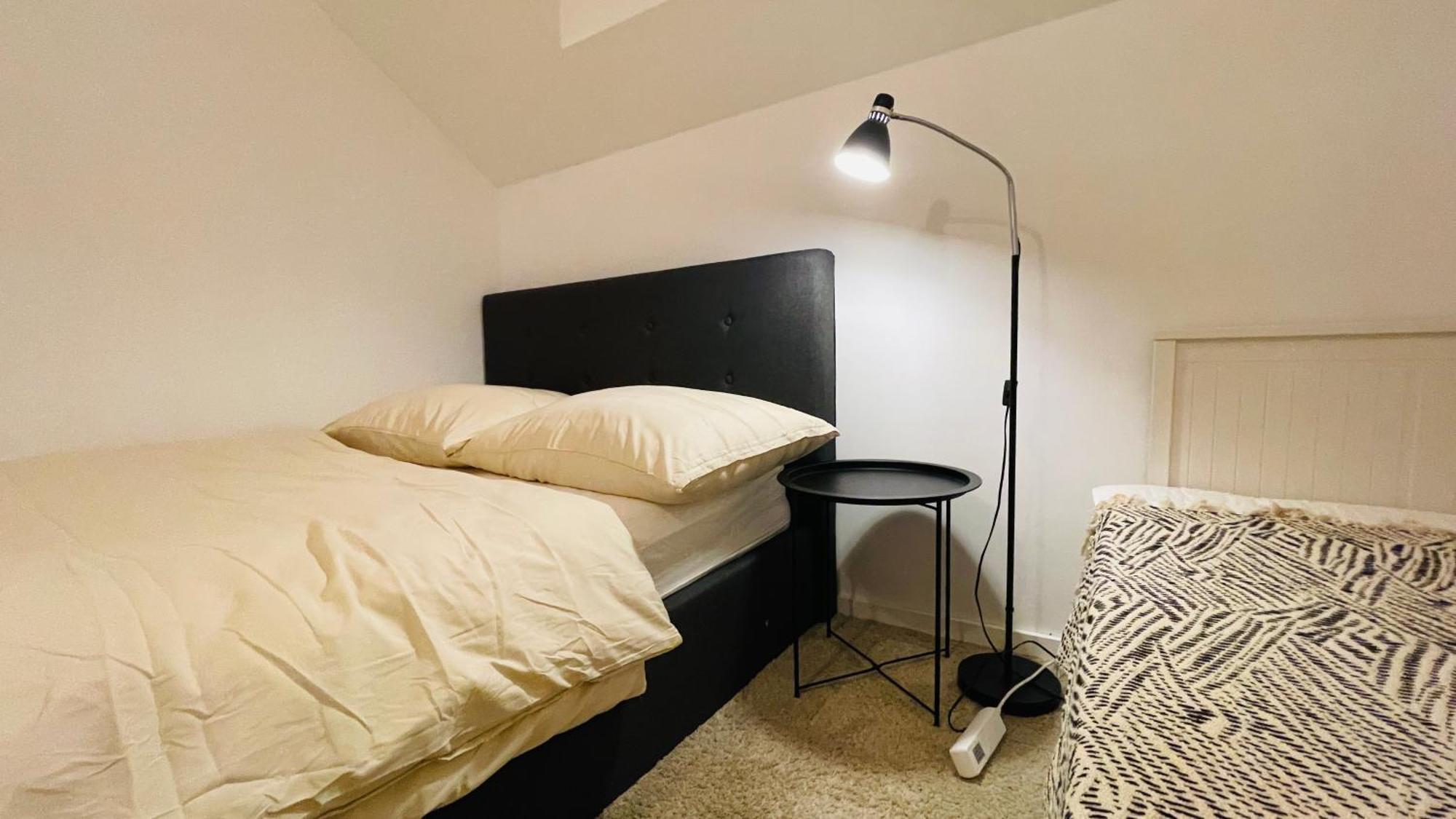 House Flow, 3 Room, Free 2 Parking 브라티슬라바 외부 사진
