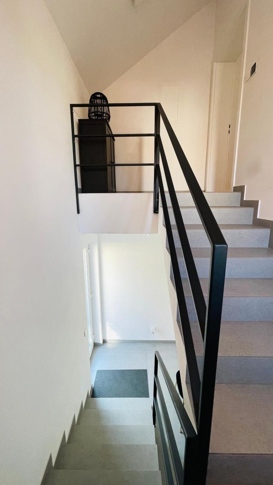 House Flow, 3 Room, Free 2 Parking 브라티슬라바 외부 사진
