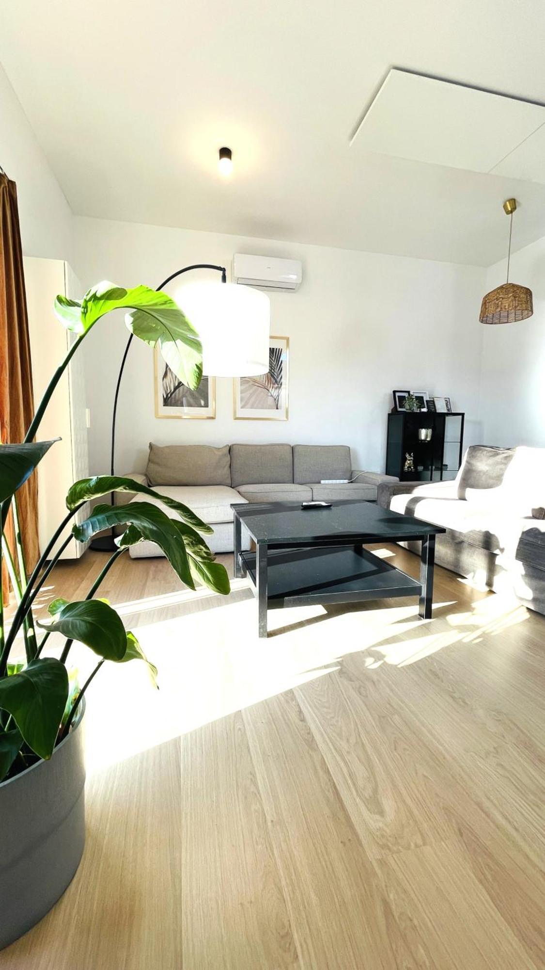 House Flow, 3 Room, Free 2 Parking 브라티슬라바 외부 사진